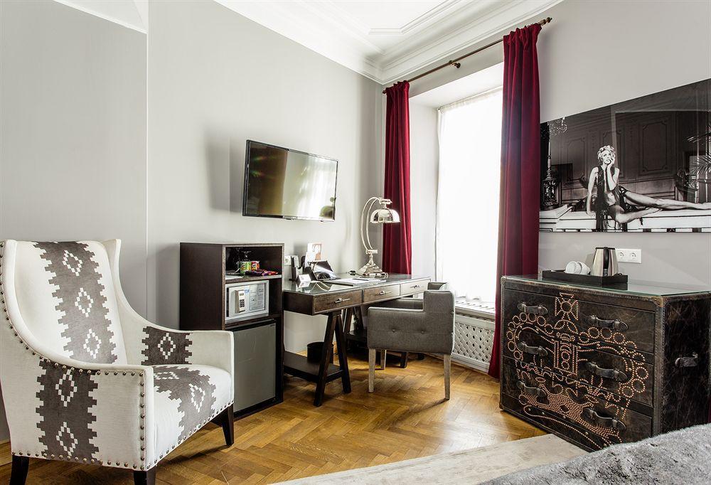 St. Petersbourg Hotel - Small Luxury Hotels Of The World ทาลลินน์ ภายนอก รูปภาพ