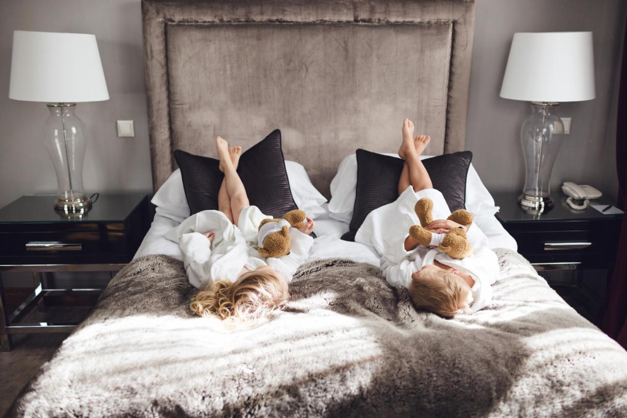 St. Petersbourg Hotel - Small Luxury Hotels Of The World ทาลลินน์ ภายนอก รูปภาพ
